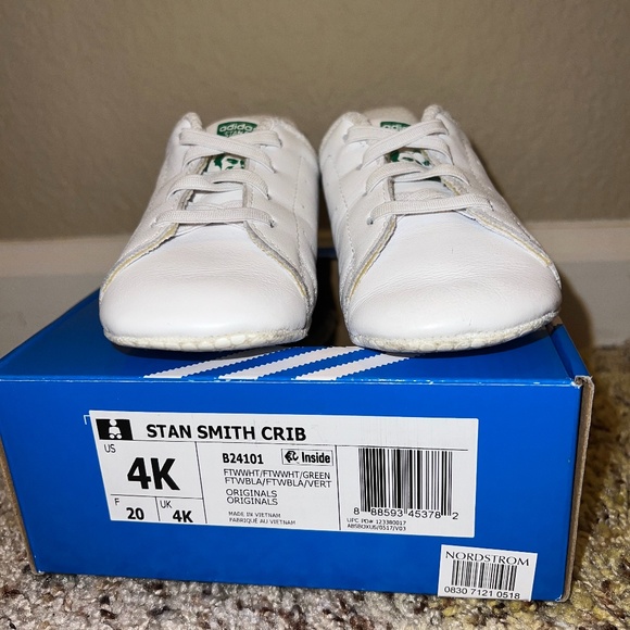 Adidas - Picture 2 of 3